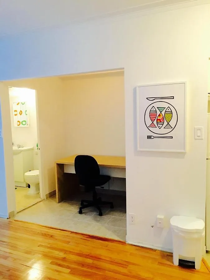 Stylish Montreal Apartment: Comfortable Stay In The Golden Square Mile 0*,